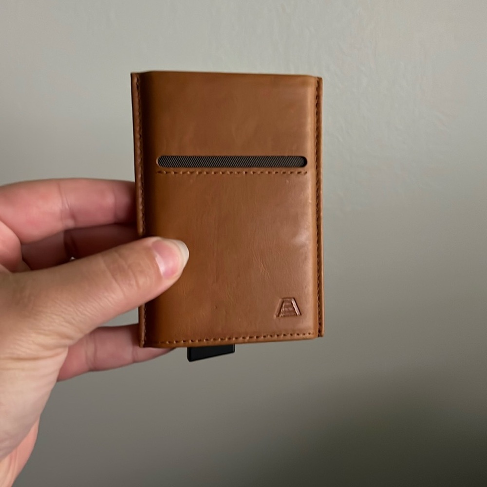 Andar men’s wallet The Pilot